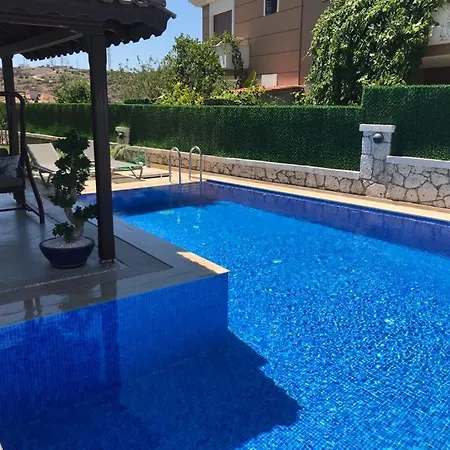 Mare Villa
